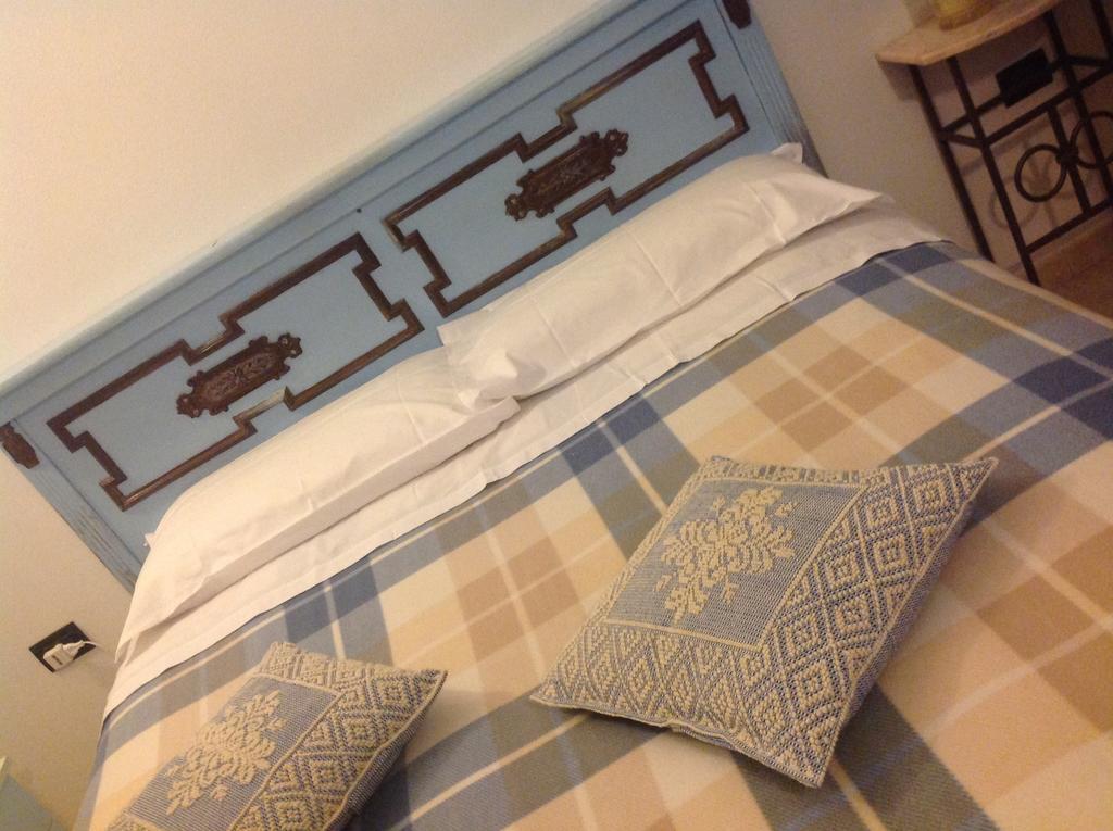 B&B Cheap Holidays Sorso Rum bild